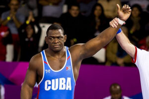 cuban-wrestling-legend-mijain-lopez-to-visit-dominican-republic