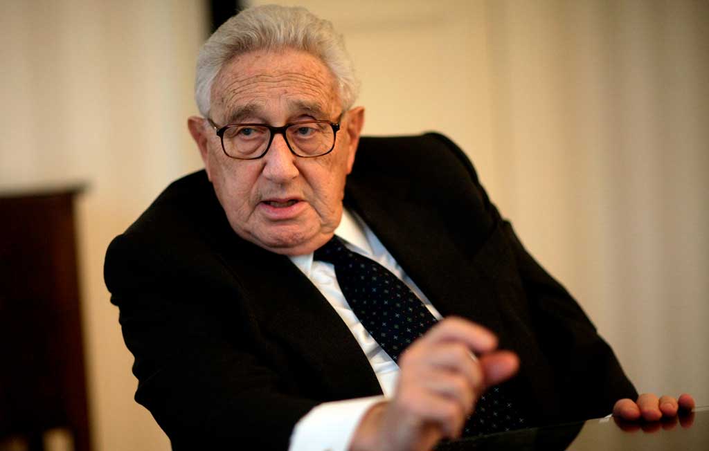 chinas-defense-minister-kissinger-debate-relations