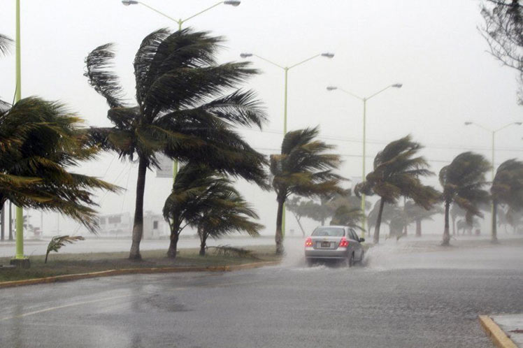 tormenta-tropical-Franklin