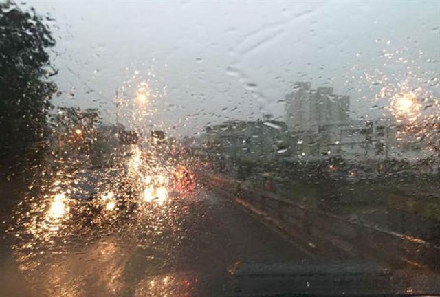 tropical-wave-brings-heavy-rains-to-panama